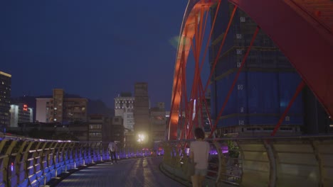 Regenbogenbrücke-Taipeh-01
