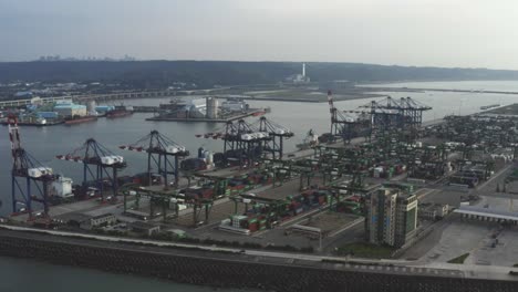 Taipeh-Port-Container-Terminal-Taiwan-03