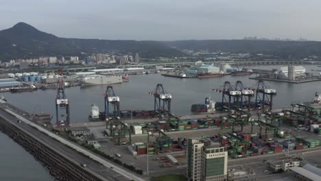Taipeh-Port-Container-Terminal-Taiwan-04