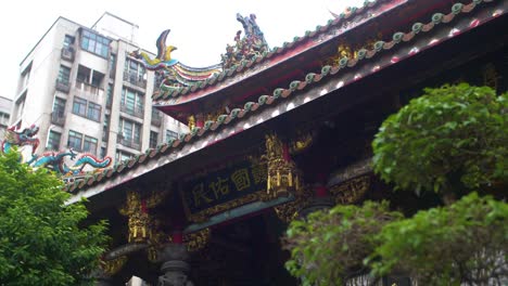 Templo-Lungshan-Revelar-Taipei-01