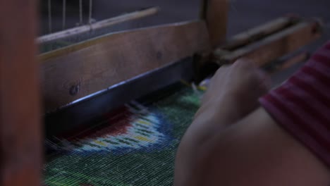 Traditional-Silk-Road-Weaving