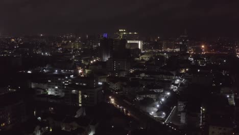 Hochbau-Bei-Nacht-Lagos-Drohne-01