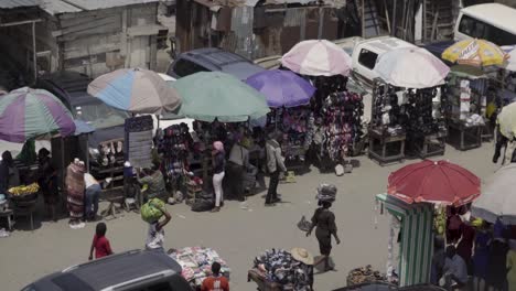 Straßenmarkt-Nigeria-04