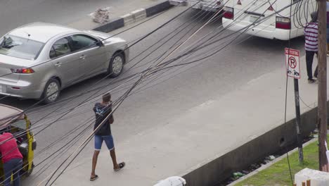 Peatones-en-el-pavimento-Nigeria