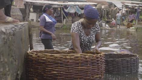Mujeres-Pescando-Nigeria-01