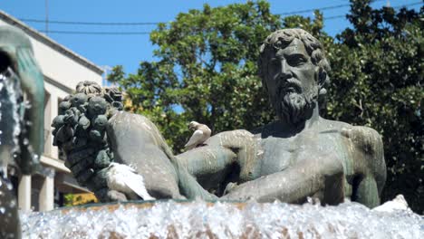 Turia-Brunnen-Neptun-Statue