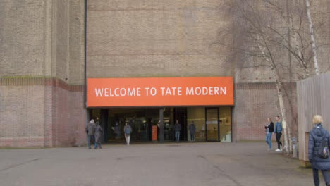 Haupteingang-Der-Tate-Modern-Gallery