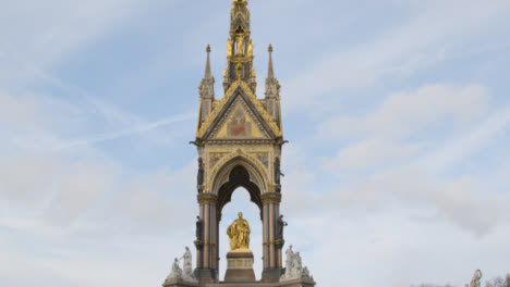 Sightseeing-At-Albert-Memorial-at-Kensington-Park-London