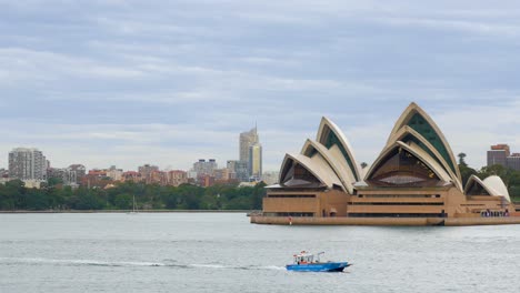 Barco-Pasando-Sydney-Opera-House