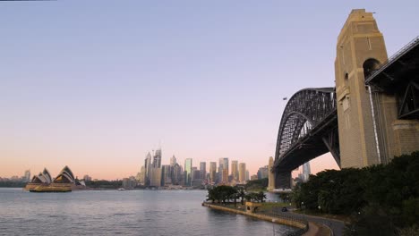 Blick-Auf-Die-Sydney-Harbour-Bridge-Am-Morgen