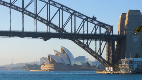 Sydney-Bridge-Und-Opernhaus