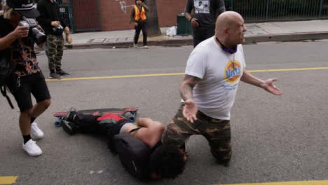 Hollywood-Protesters-Demonstrate-Kneeling-on-Neck