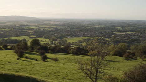 Pan-of-Countryside-over-Broadway-in-the-Cotswolds