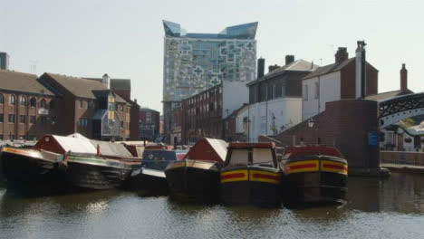Wide-Shot-of-Canal-Boats-Moored-In-a-Birmingham-Canal-