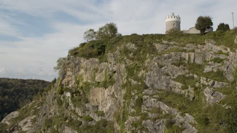 Tilting-Shot-of-Cliff-Face-Overlooking-River-Avon-and-Clifton-Observatory-In-Bristol