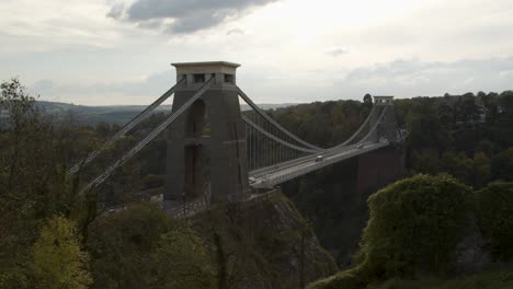 Schiebeaufnahme-Der-Clifton-Hängebrücke-In-Bristol