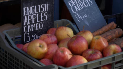 Handheld-Shot-of-Organic-Food-Produce-Stores-Outdoor-Fruit-Display