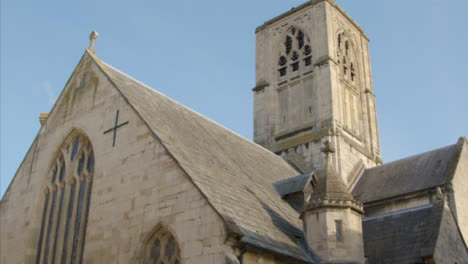 Tracking-Shot-of-St-Mary-de-Crypt-Church