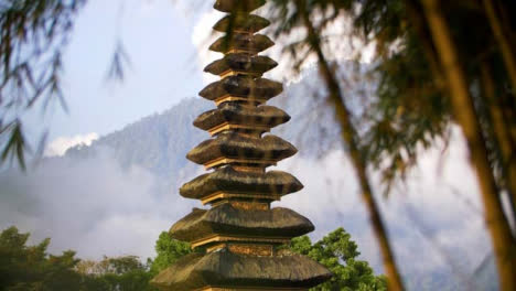 Handheld-Long-Shot-of-Pura-Ulun-Danu-Bratan-Temple