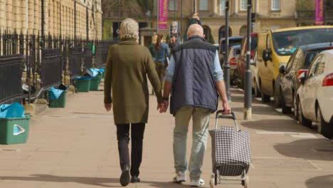 Tracking-Shot-Following-Senior-Couple-Down-Great-Pulteney-Street