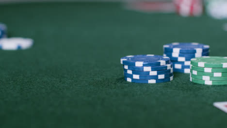 Fokusschuss-Von-Pokerchips-Ziehen