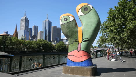 Melbourne-Australien-Kunst-Am-Yarra-River