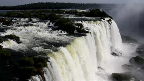 Iguaçu-Fällt-Brasilien-Kaskadiert