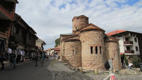 Nessebar-Bulgarien-St.-Johannes-Der-Täufer-Kirche-und-Straße