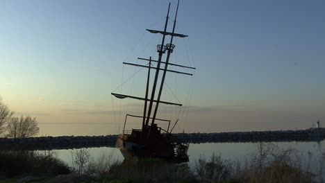 Ontario-Kanada-Schiffswrack-Nach-Sonnenuntergang