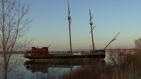 Ontario-Kanada-Schiffswrack-Seitenansicht