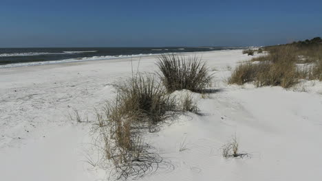 Florida-Gulf-beach-with-white-sand