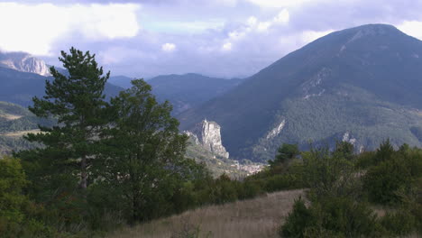 Frankreich-Castellane-Notre-Dame-Du-Roc-Zoom-In.mov