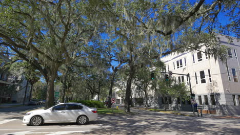 Savannah-Georgia-downtown-streets