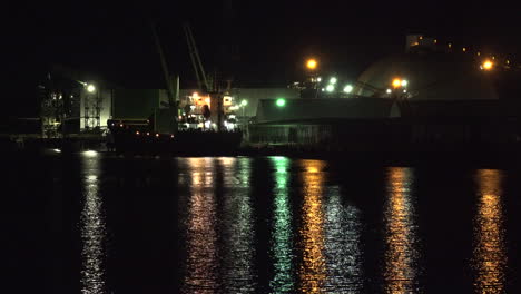 Luces-De-Georgia-En-El-Río-Savannah