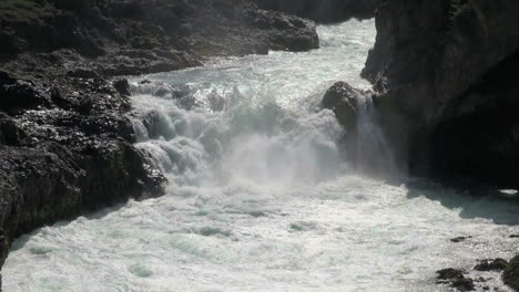 Island-Godafoss-Unterer-Wasserfall-Verkleinern