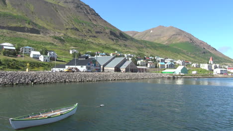 Islandia-Siglufjordur-Vista-De-La-Ciudad