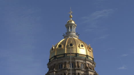 Des-Moines-Iowa-Capitol-Goldene-Kuppel