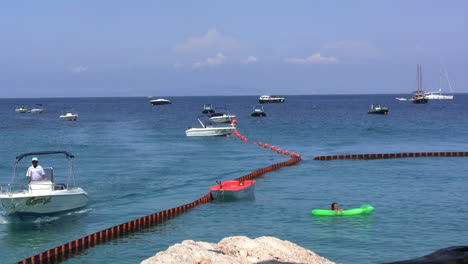 Italien-Capri-Boote-Im-Meer