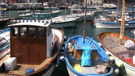 Italien-Capri-Kippt-Von-Booten-Auf