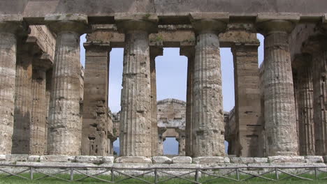 Italy-Paestum-Temple-of-Neptune-columns-pan.mov