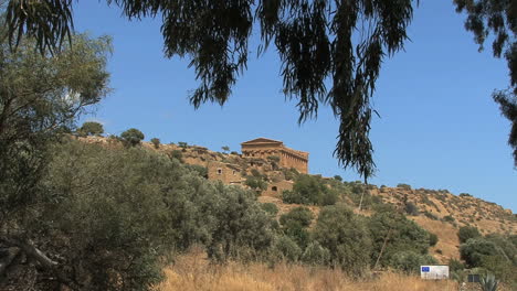 Italien-Sizilien-Agrigento-Entfernter-Tempel