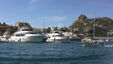 Mexico-Baja-Cabo-San-Lucas-boat-goes-by