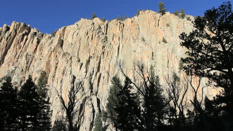 Cimarron-Canyon-New-Mexico-Dramatische-Felsen