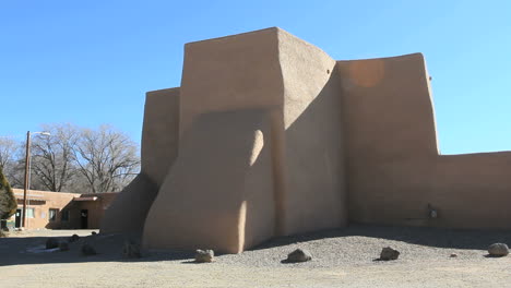 New-Mexico-Ranchos-De-Taos-Hinter-Der-Kircheos