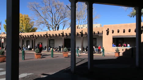 Santa-Fe,-Nuevo-México,-El-Palacio-Del-Gobernador-De-Arcade