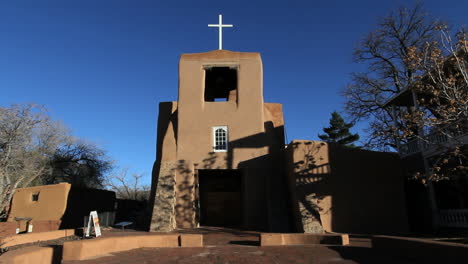 Santa-Fe-New-Mexico-Miguel-chapel-oldest-church-closer