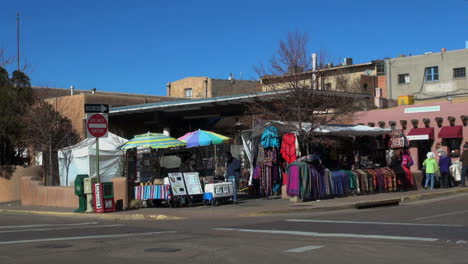 Santa-Fe-New-Mexico-sales-stand