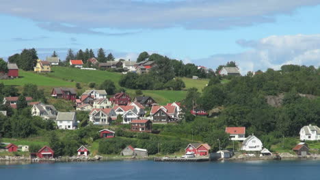 Stavanger-Norwegen-Hogsfjordens-Dorfhäuser