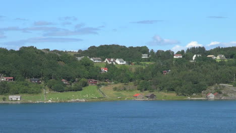 Stavanger-Noruega-Hogsfjordens-Village