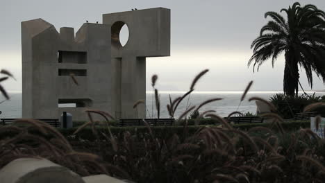 Lima-Peru-Miraflores-sculpture